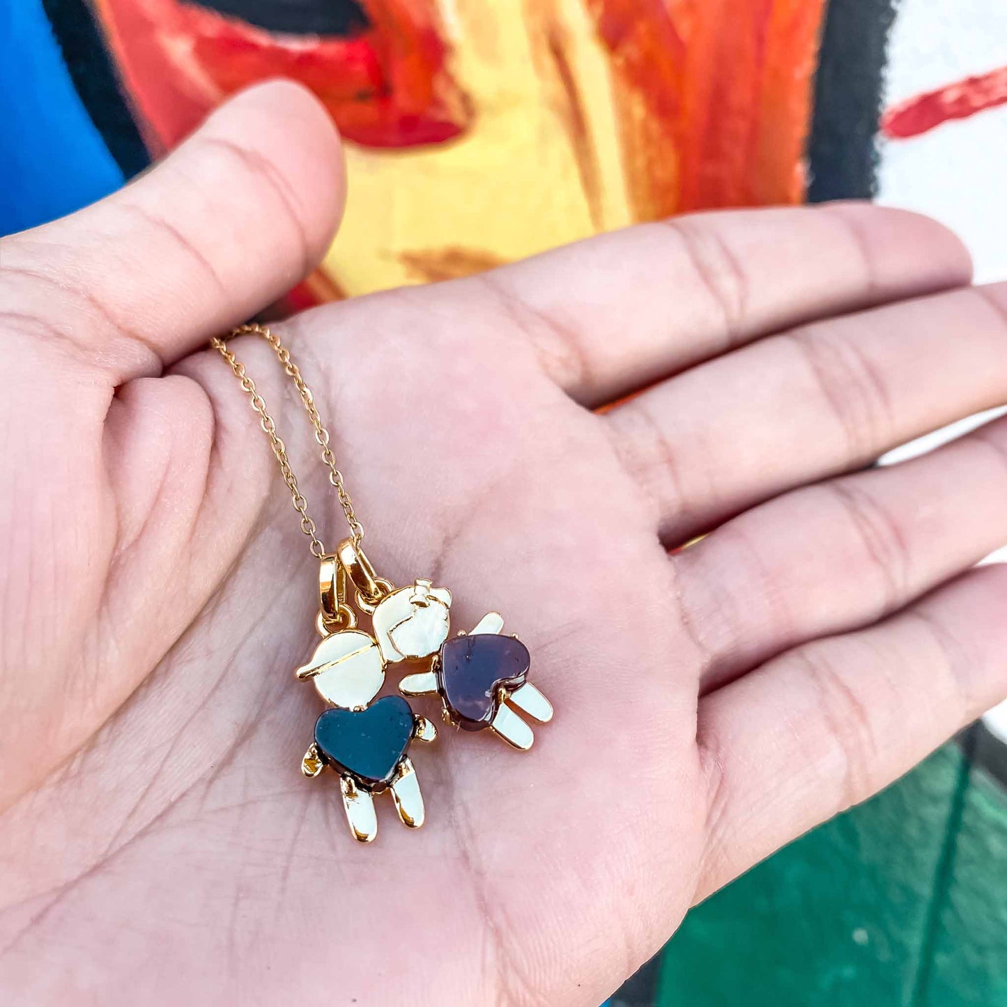 We're donating a $1 of each little girl and little boy pendants to "Pés Livres", which is providing food and education to more than 50 children in Tanzania, Africa.