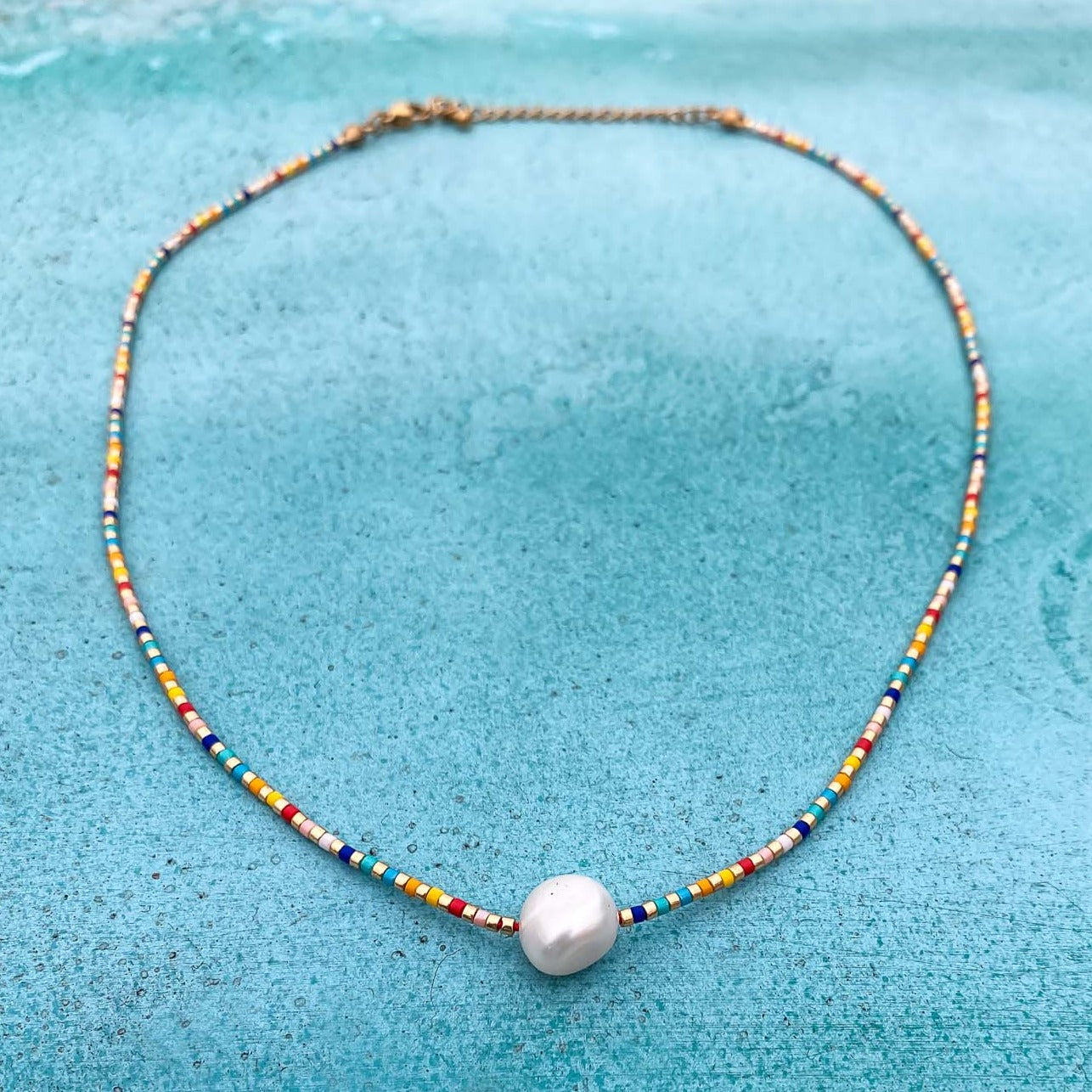 Single Pearl and Beads Necklace